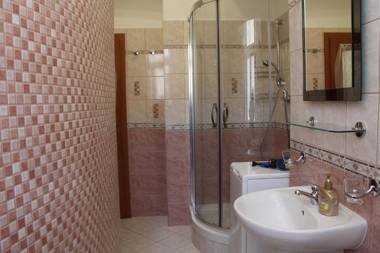 Karlovy Vary Zamecky Vrch