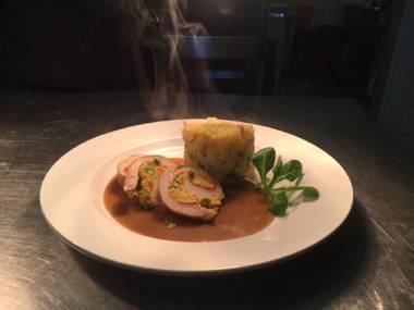 Schwarzenberský panský dvůr