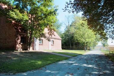 Gutshaus Silvitz by Rujana