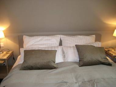 Hotel No. 11