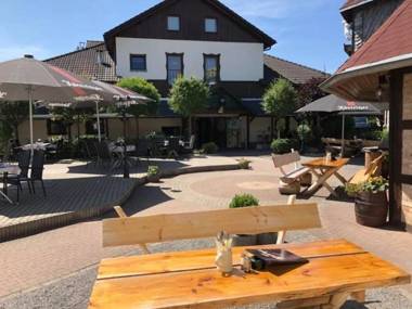 Toschis Station-Motel-Wirtshaus-an der Autobahn