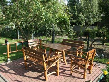 Pretty Apartment in Alt Farpen with Terrace Fenced Garden
