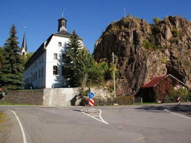 Modern Holiday home in Rechenberg-Bienenmühle near Ski Area