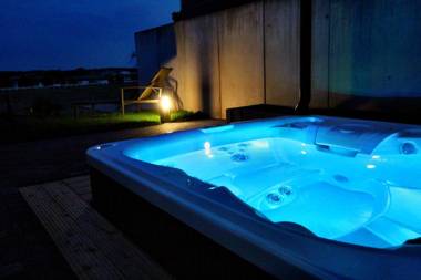 VILLA LIFESTYLE _ VIP_LOUNGE_SUITE