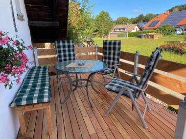 Beautiful Apartment in Niedergebisbach near Lake