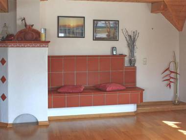 Beautiful Apartment in Niedergebisbach near Lake