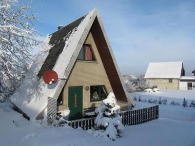 Cosy A-frame house in the Harz with stove private terrace and garden