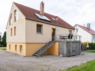 Family-friendly Apartment in Kalkhorst near Beach