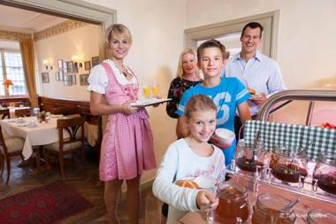 Hotel Gasthof Alte Post Holzkirchen