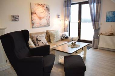 Wohnung im Dachgeschoss am Ortsrand von Wenningstedt.