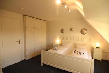 Haushälfte Stranddiestel