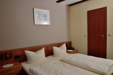 Weinhaus Hotel zum Josefshof