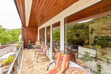 Ferienwohnung "Edeltrud Deluxe Moselblick"