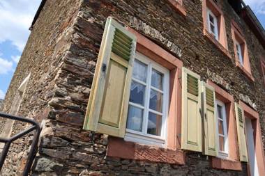 Winzerhaus Wehlener Sonnenuhr