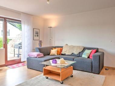 Sunny Apartment in Brad Driburg with Garden and Terrace