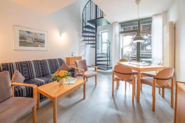 Rügener Ferienhäuser am Hochufer