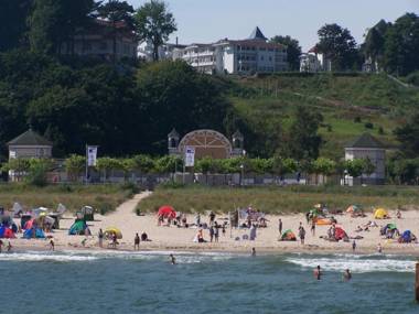 Appartement Granitz - Ferienwohnung Thoenissen