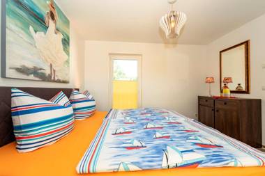 Villa Mia/2 Raum-Wohnung Nr. 5 mit kleinem Balkon 1. OG.