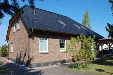 Ferienhaus mit Terrasse am Heideweg