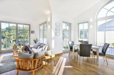 Penthouse Seaside Lodge