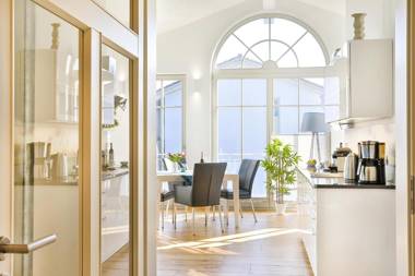 Penthouse Seaside Lodge