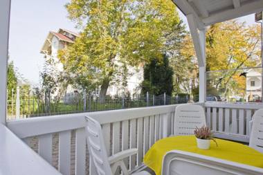 Villa Käthe FeWo 04  keine Haustiere inklusive Sauna und Schwimmbadnutzung im AHOI Sellin