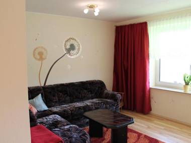 Sunlit Apartment with Garden in Satow