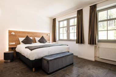 coucou hotel & kuckucks-stube (Titisee)