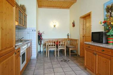 Almerhof - Waldferienhof Almer