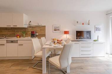 Les Belles Haus Davide FW Exclusive Whg 7