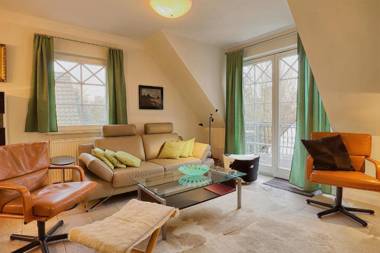 Les Belles Haus Davide FW Mondain Whg 10