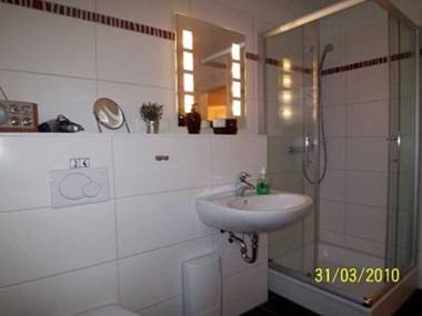 Fritz_Reuter_Str_Sonnenuhr_Wg_5