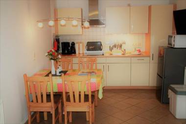 FeWo Leuchtturm - Heuser Prerow