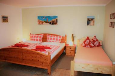 FeWo Leuchtturm - Heuser Prerow