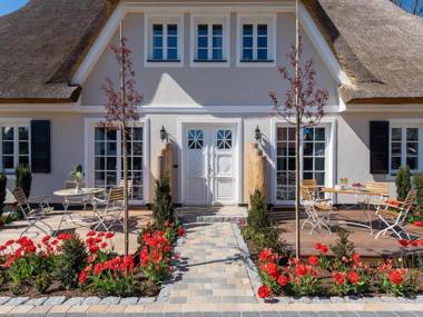 Traumhaus unter Reet Zingst Deluxe