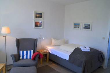 Flurstrasse - OG links