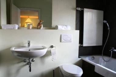 Schlosshof anno 1743