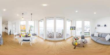 Komfort-Hausboote am Naturhafen Krummin