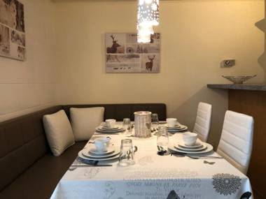 Apartment Happy Holiday