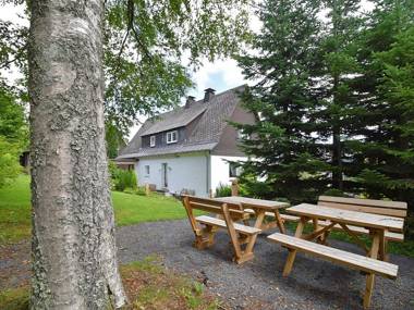 Spacious Cottage in Neuastenberg Sauerland near Ski Area