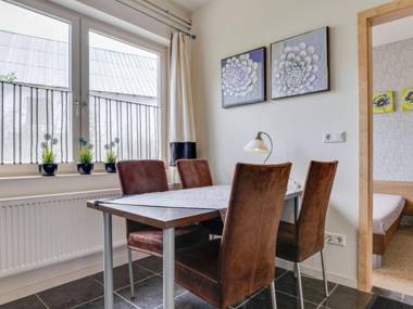 Very large group house in the Winterberg skiing area with balconies and garden