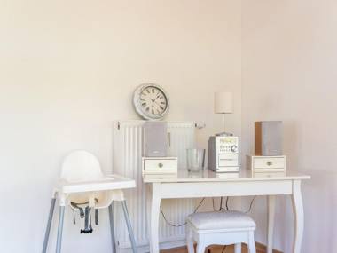 Tranquil Holiday Home in Winsen near the river
