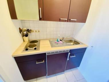 Mond am Warnemünder Kirchenplatz