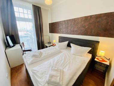 Doppelzimmer Buffet direkt am Alten Strom