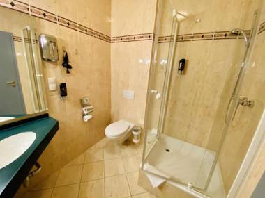 Doppelzimmer Menue direkt am Alten Strom