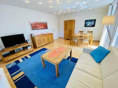 Schiller wenige Schritte zum Strand