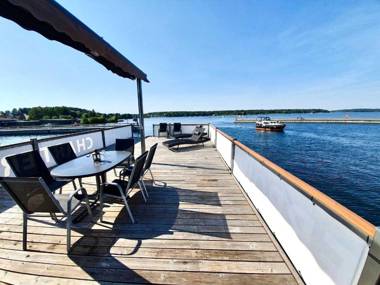 Ferienhaus auf dem Wasser SEE 10631