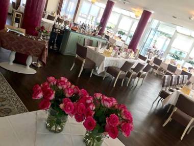 Hotel Waghäuseler Hof GmbH