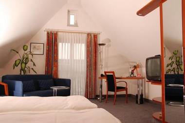 Hotel Müller Café & Wein - Mondholzhotel