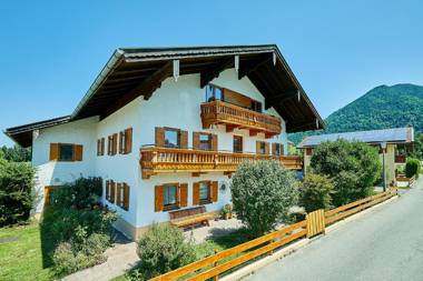 Chiemgauferienwohnungen - Stierschneiderhof